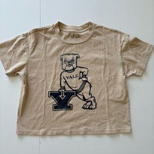 Yale Bulldog Graphic Cropped Tee in Beige Medium